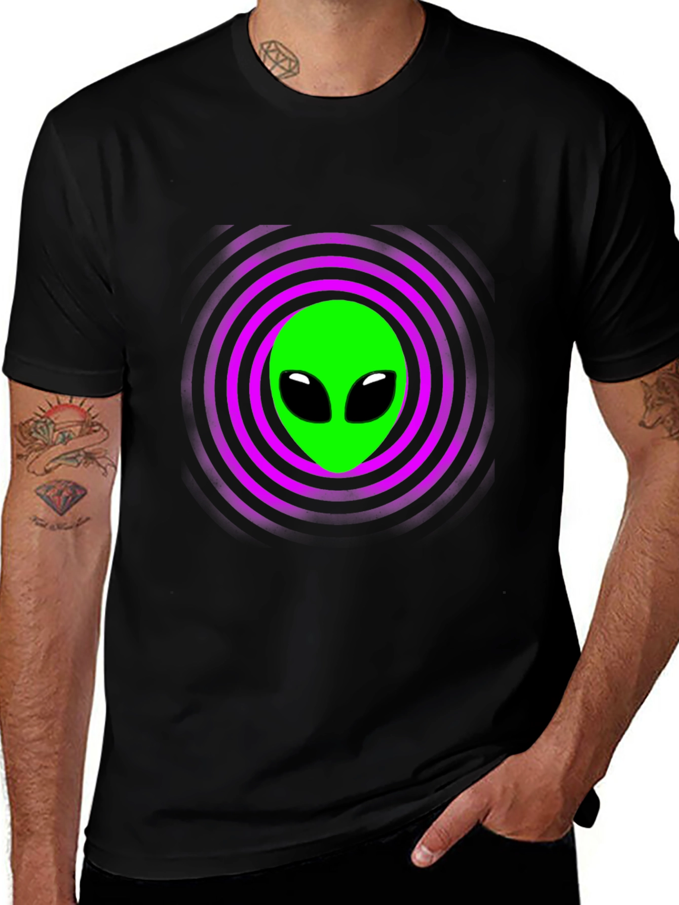 Alien Graphic T-Shirt - Green Face Purple Rings Black Tee